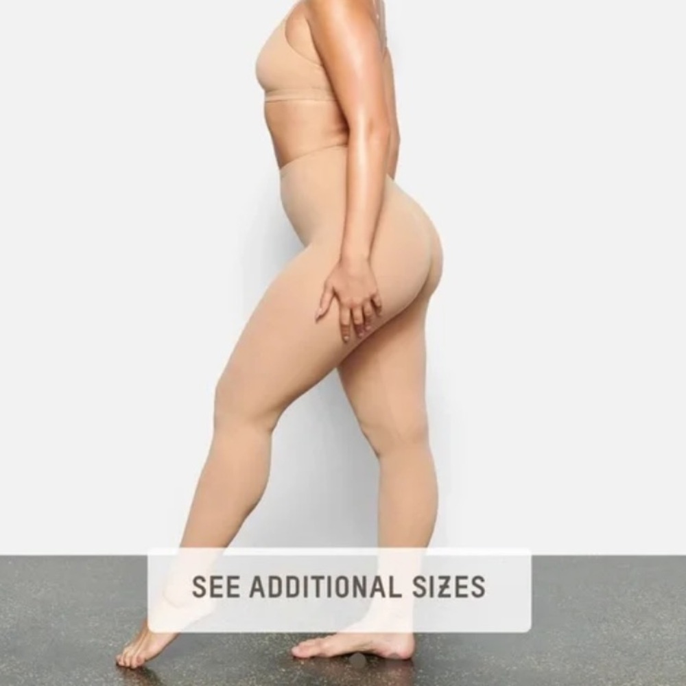 NWT SKIMS Fits Everybody Legging in Ochre
